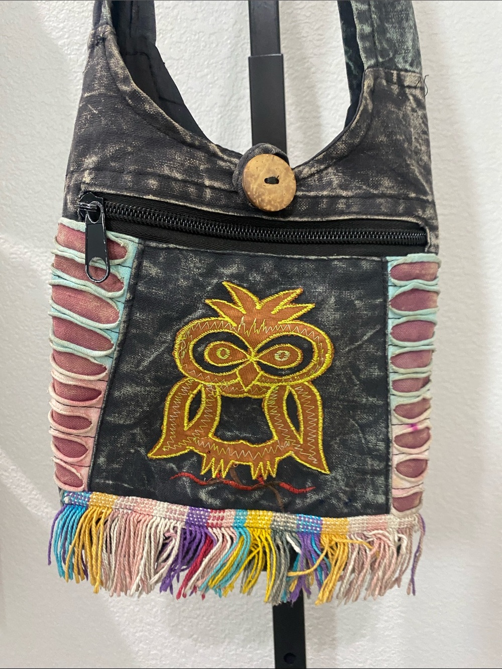 Boho Owl Fringe Shoulder Bag in Black with Multicolor Accents 8x8 brand new - Picture 1 of 3